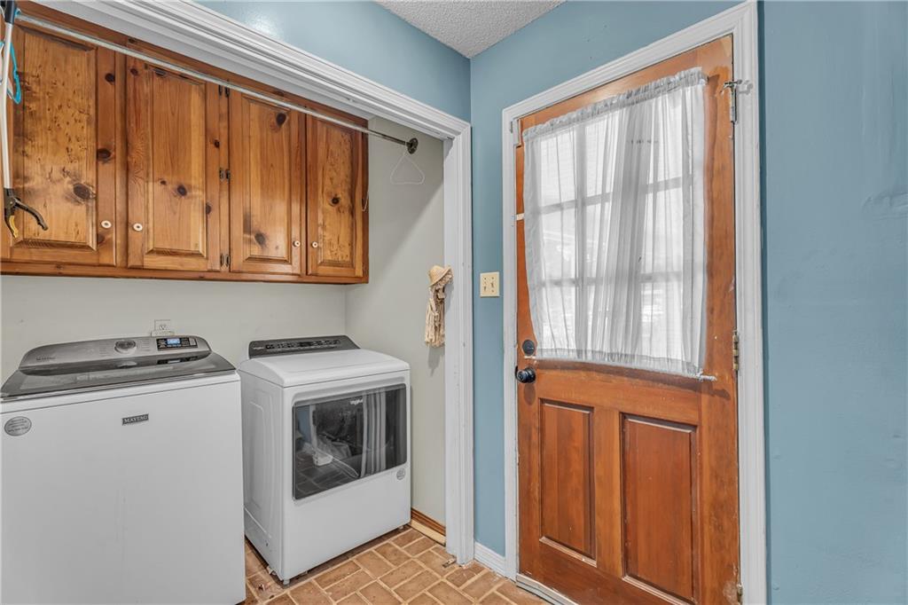 Mobile, Alabama 36618, United States, 3 Bedrooms Bedrooms, ,2 BathroomsBathrooms,Residential,Active,156561