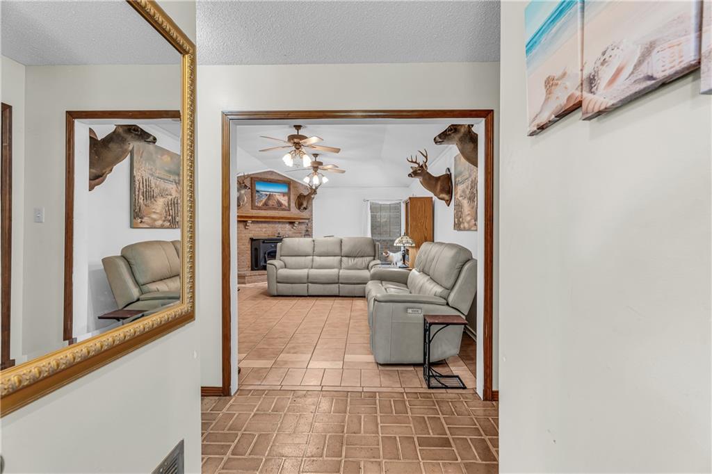 Mobile, Alabama 36618, United States, 3 Bedrooms Bedrooms, ,2 BathroomsBathrooms,Residential,Active,156561