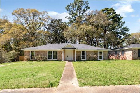 Photo of 821 Parkwood Drive W, Mobile, AL 36608 (MLS # 7738877)