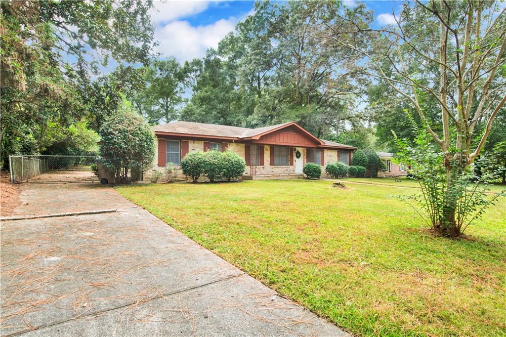 5859 Chalet Drive N - Photo 2