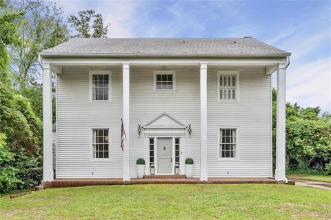 Photo of 3863 Old Shell Road, Mobile, AL 36608 (MLS # 7766937)