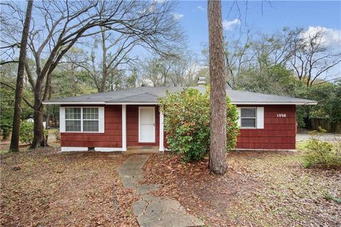 Photo of 1856 Colonial Oaks Drive, Mobile, AL 36618 (MLS # 7680145)