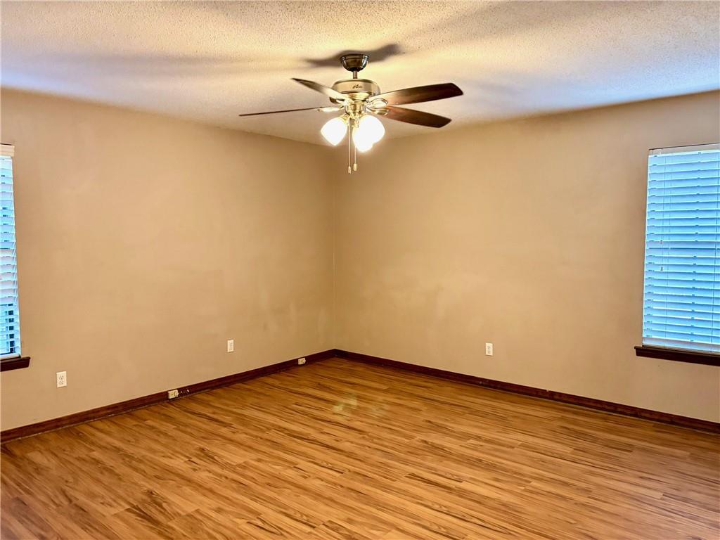Mobile, Alabama 36695, United States, 4 Bedrooms Bedrooms, ,2 BathroomsBathrooms,Residential,Active,120694