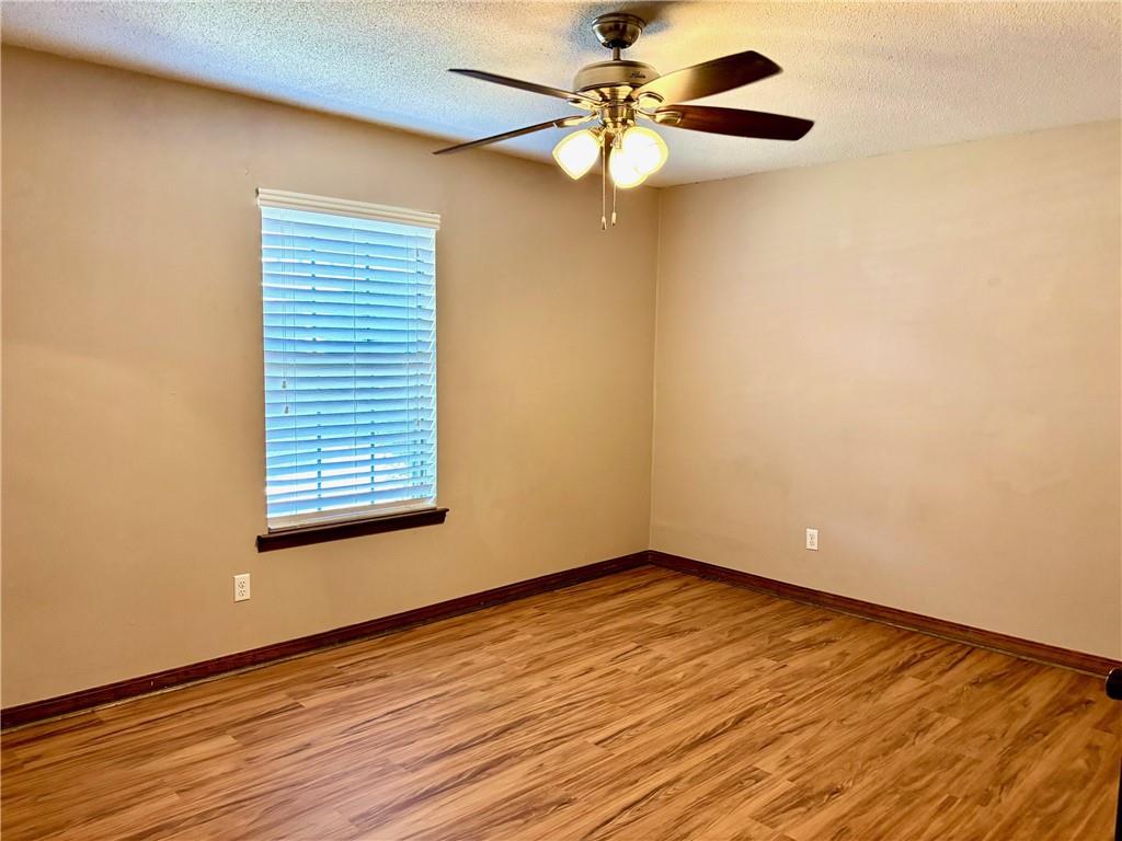 Mobile, Alabama 36695, United States, 4 Bedrooms Bedrooms, ,2 BathroomsBathrooms,Residential,Active,120694