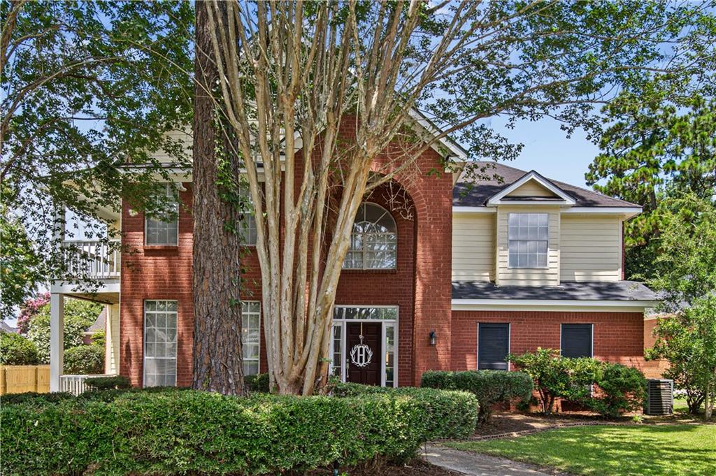Photo 1 of 36 — 3414 Audubon Square E, Mobile, AL 36695