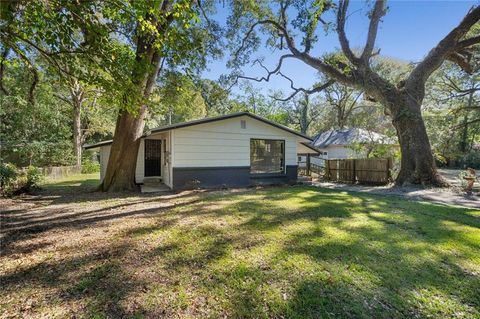 Photo of 2103 W Hillwood Drive, Mobile, AL 36605 (MLS # 7678276)