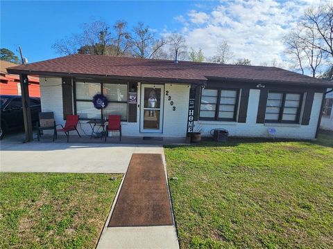 Photo of 2303 Roberta Drive, Mobile, AL 36617 (MLS # 7729367)