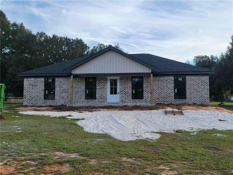 Photo of 8095 Meadowwood Drive, Citronelle, AL 36522 (MLS # 7671334) Photo of 8095 Meadowwood Drive, Citronelle, AL 36522 (MLS # 7671334)