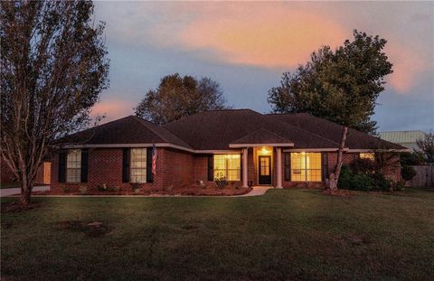 Photo of 1475 Hunters Court N, Mobile, AL 36695 (MLS # 7659066) Photo of 1475 Hunters Court N, Mobile, AL 36695 (MLS # 7659066)