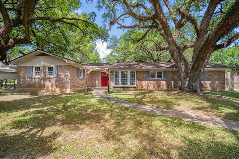 Photo of 6150 General Lee Avenue, Mobile, AL 36619 (MLS # 7749314)