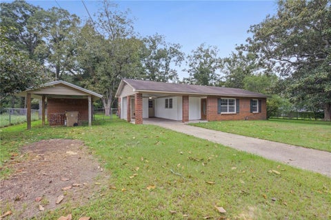 Photo of 3001 Charmingdale Drive E, Mobile, AL 36618 (MLS # 7826275)