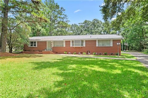 Photo of 5227 Santos Drive E, Mobile, AL 36619 (MLS # 7808390)