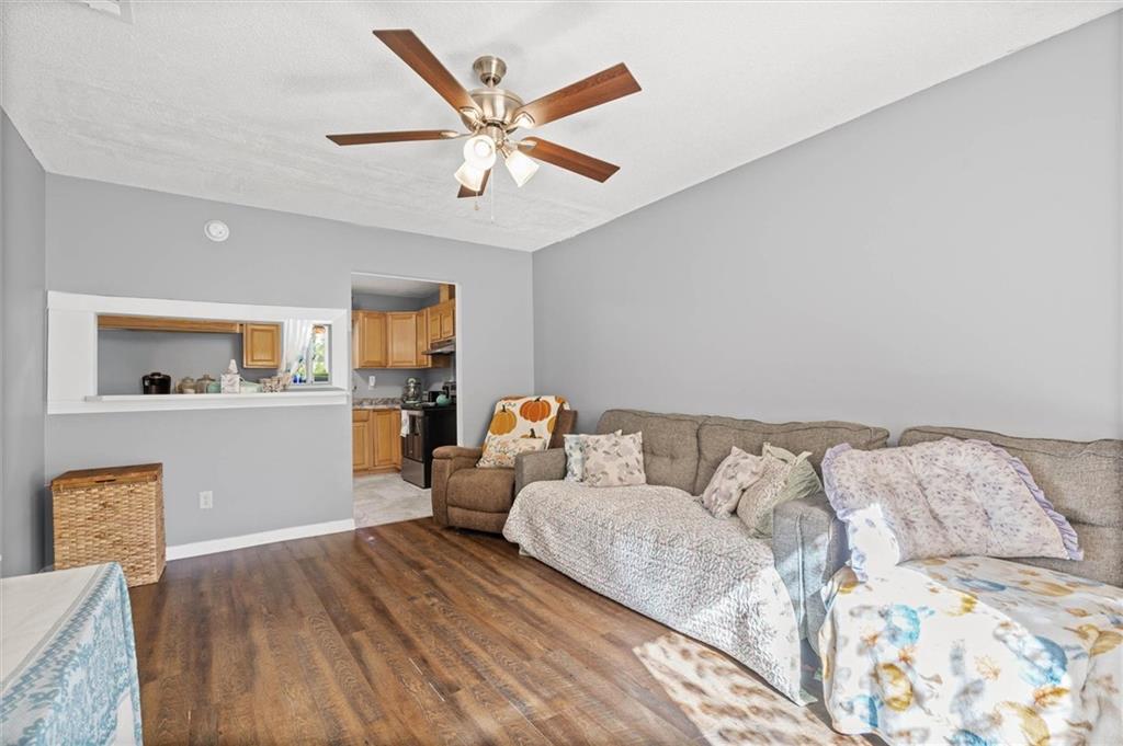 6300 Scott Lane - Photo 4