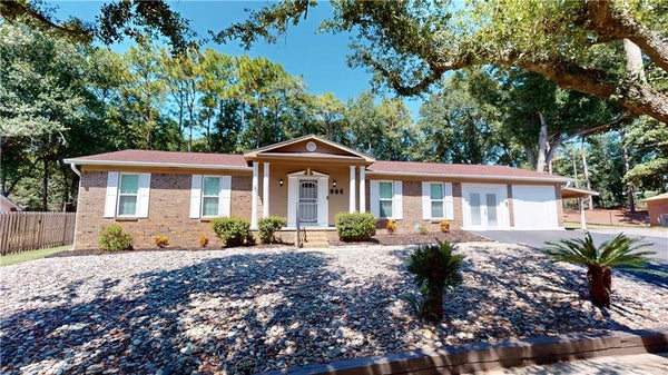 905 IMPERIAL DR, MOBILE, AL 36608 - Image e3e5e1b01b70dee00f3a1582a50bdb9f/1850844919