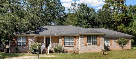 Photo of 5026 Burma Road W, Mobile, AL 36693 (MLS # 7658782) Photo of 5026 Burma Road W, Mobile, AL 36693 (MLS # 7658782)