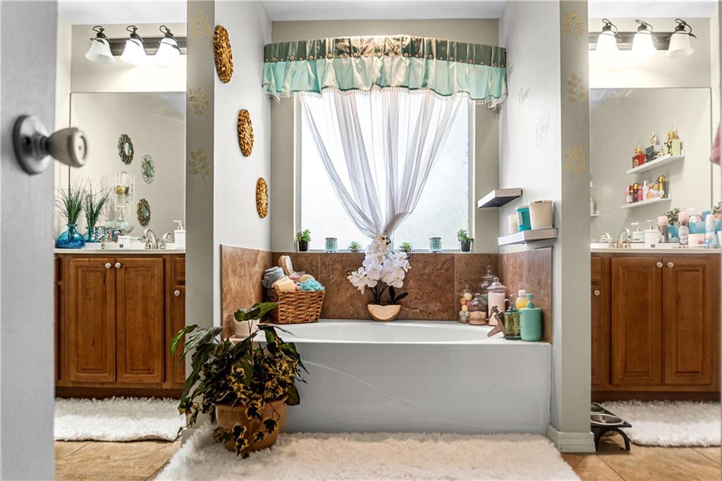 Mobile, Alabama 36693, United States, 4 Bedrooms Bedrooms, ,2 BathroomsBathrooms,Residential,Active,219709