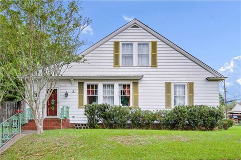 Photo of 325 5th Street, Chickasaw, AL 36611 (MLS # 7748977)