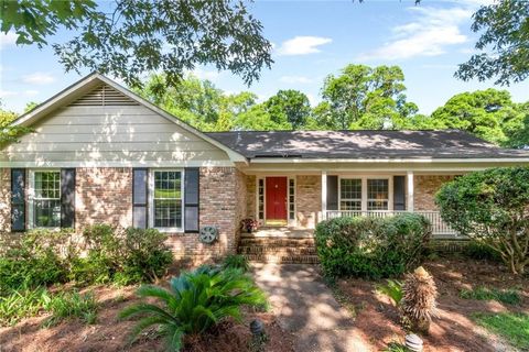 Photo of 258 Suffolk Road, Mobile, AL 36608 (MLS # 7580201)