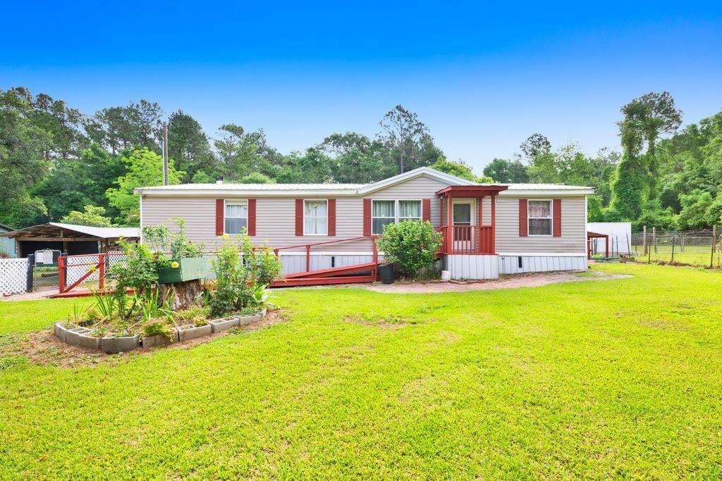 Photo 1 of 28 — 27770 Rundle Lane, Robertsdale, AL 36567