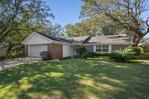 Photo of 2636 Old Dobbin Drive E, Mobile, AL 36695 (MLS # 7751399)
