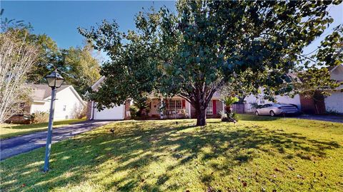 Photo of 781 Copperfield Drive E, Mobile, AL 36608 (MLS # 7669073) Photo of 781 Copperfield Drive E, Mobile, AL 36608 (MLS # 7669073)