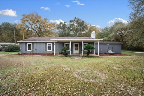 Photo of 7785 Pendarvis Lane N, Irvington, AL 36544 (MLS # 7695685)