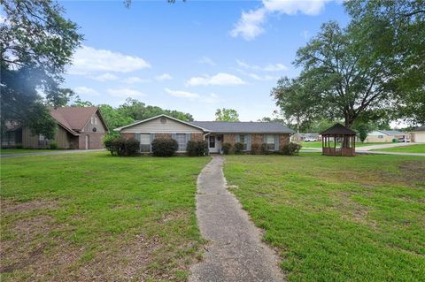 Photo of 1610 Chase Drive, Saraland, AL 36571 (MLS # 7799485)