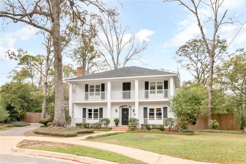 Photo of 4108 Woodsbury Court, Mobile, AL 36609 (MLS # 7732621)
