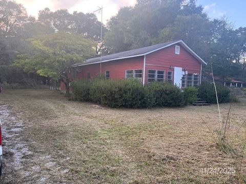 Photo of 2813 Graham Road S, Mobile, AL 36618 (MLS # 7690412)