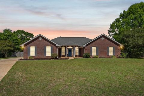 Photo of 1445 Hunters Court N, Mobile, AL 36695 (MLS # 7749823)