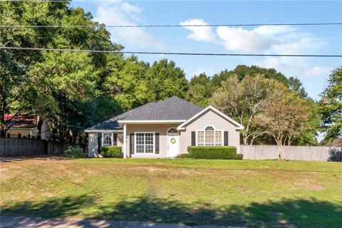 Photo of 3621 Seleste Drive, Mobile, AL 36618 (MLS # 7663927)