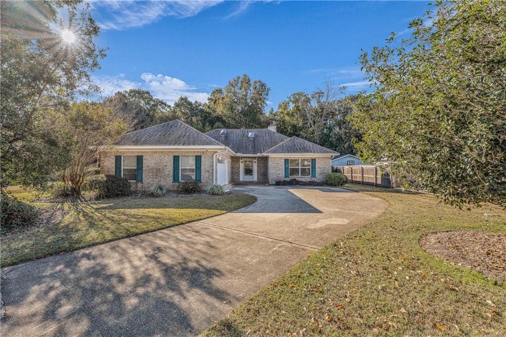Fairhope, Alabama 36532, United States, 3 Bedrooms Bedrooms, ,2 BathroomsBathrooms,Residential,Active,255333