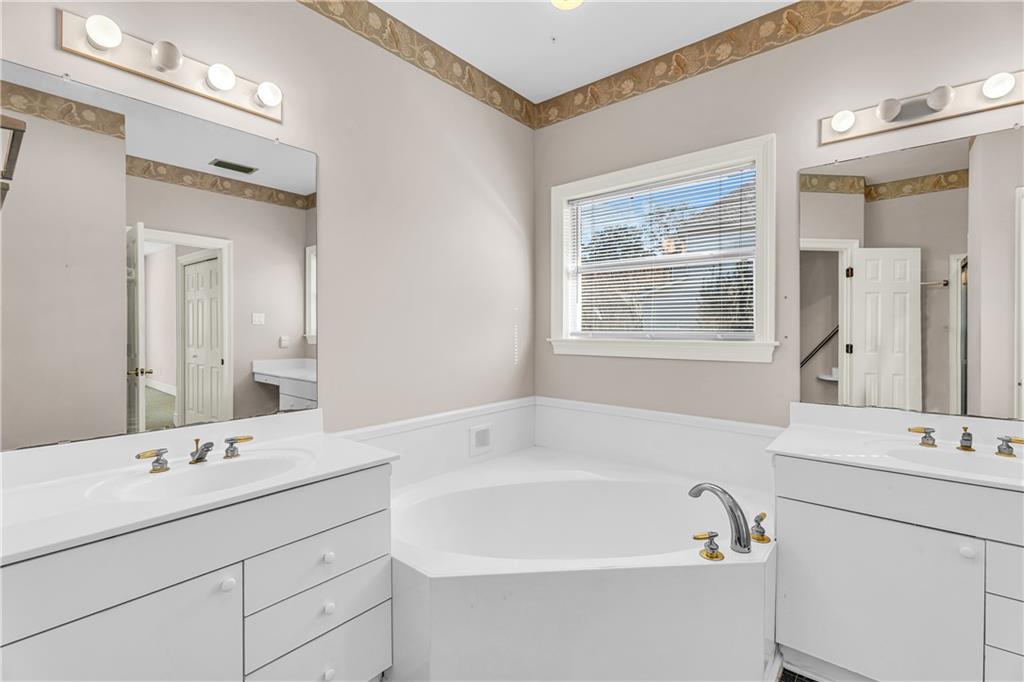 Fairhope, Alabama 36532, United States, 3 Bedrooms Bedrooms, ,2 BathroomsBathrooms,Residential,Active,255333