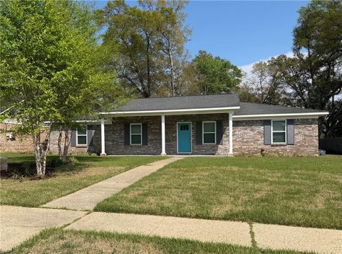 Photo of 4413 Radian Drive, Mobile, AL 36693 (MLS # 7747000)