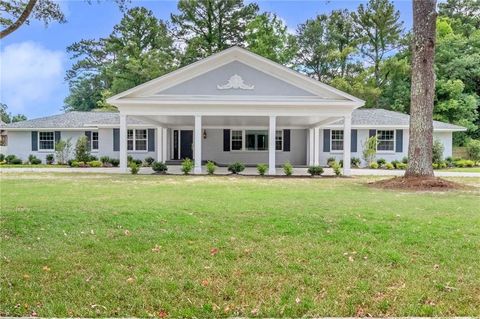 Photo of 2553 Durham Drive S, Mobile, AL 36606 (MLS # 7589656)
