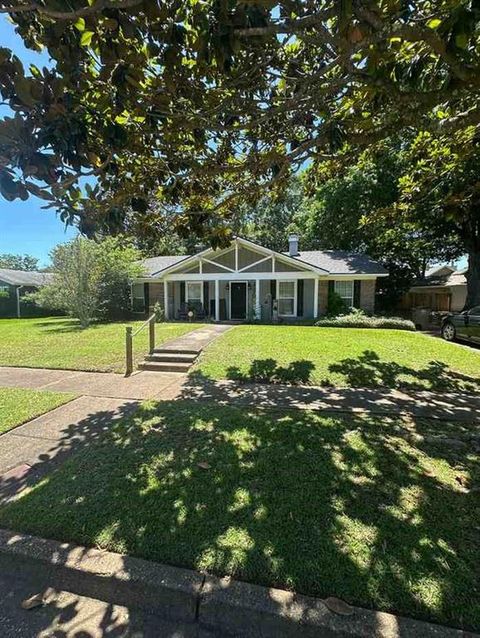 Photo of 2270 Christopher Drive E, Mobile, AL 36609 (MLS # 7789229)