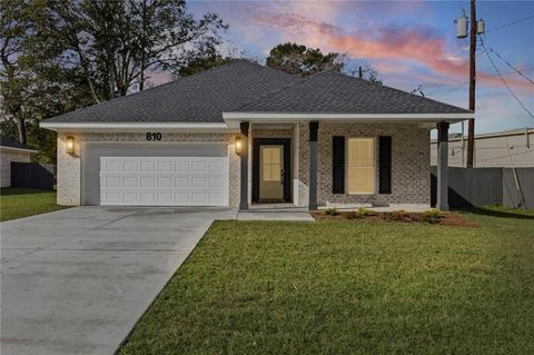 Photo of 810 Wildwood Drive, Mobile, AL 36693 (MLS # 7688638)