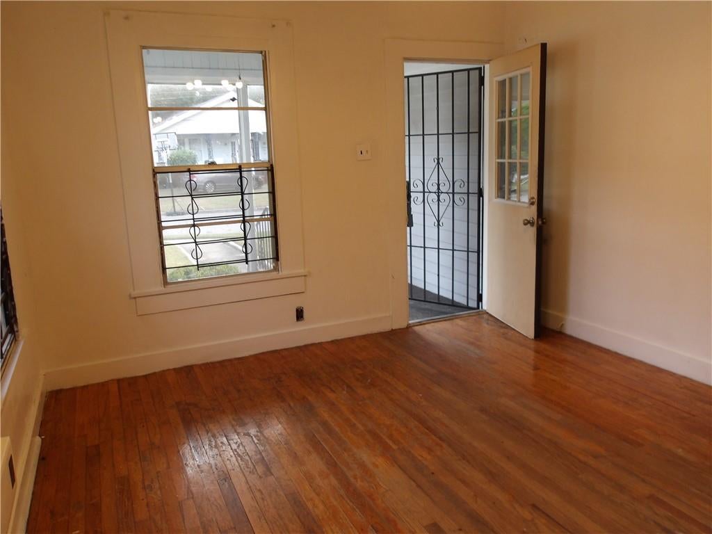 1706 Lomeroy Street - Photo 3