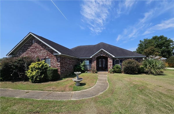 8166 S WIND DR W, IRVINGTON, AL 36544 - Image fb420bcbeb1e244b6525c083a02ff36d/115653819