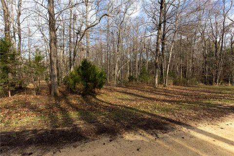Photo of 0 River Oaks Landing Circle, Orrville, AL 36767 (MLS # 7527353)