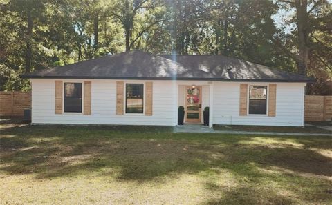 Photo of 8781 Dutchman Woods Drive, Mobile, AL 36695 (MLS # 7695555)