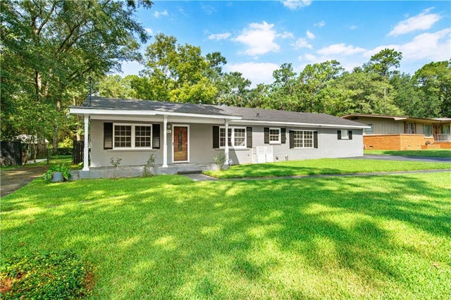 1151 Ridgewood Drive