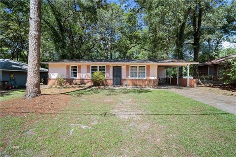 Photo of 913 David Langan Drive W, Mobile, AL 36608 (MLS # 7642615)