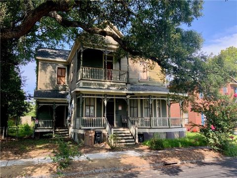Photo of 310 Claiborne Street N, Mobile, AL 36603 (MLS # 7605308) Photo of 310 Claiborne Street N, Mobile, AL 36603 (MLS # 7605308)