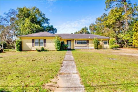 Photo of 1409 Forest Dale Drive, Mobile, AL 36618 (MLS # 7704324)