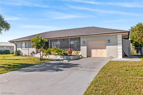 A home in PORT CHARLOTTE