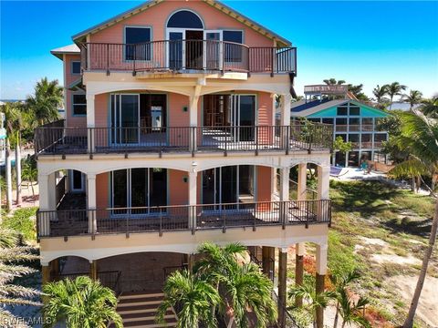 A home in Upper Captiva