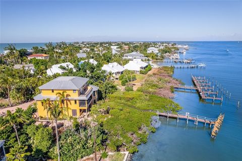 A home in CAPTIVA