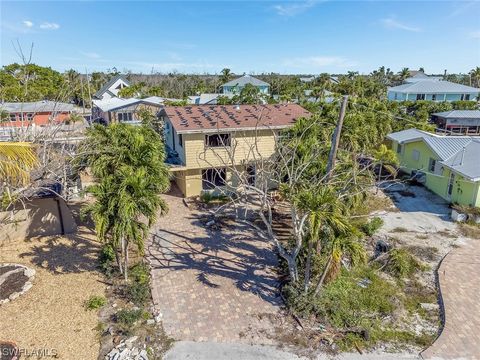 A home in FORT MYERS BEACH