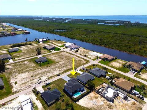 A home in CAPE CORAL